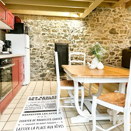 Du Domaine Du Grenier Hébergement de vacances Yffiniac